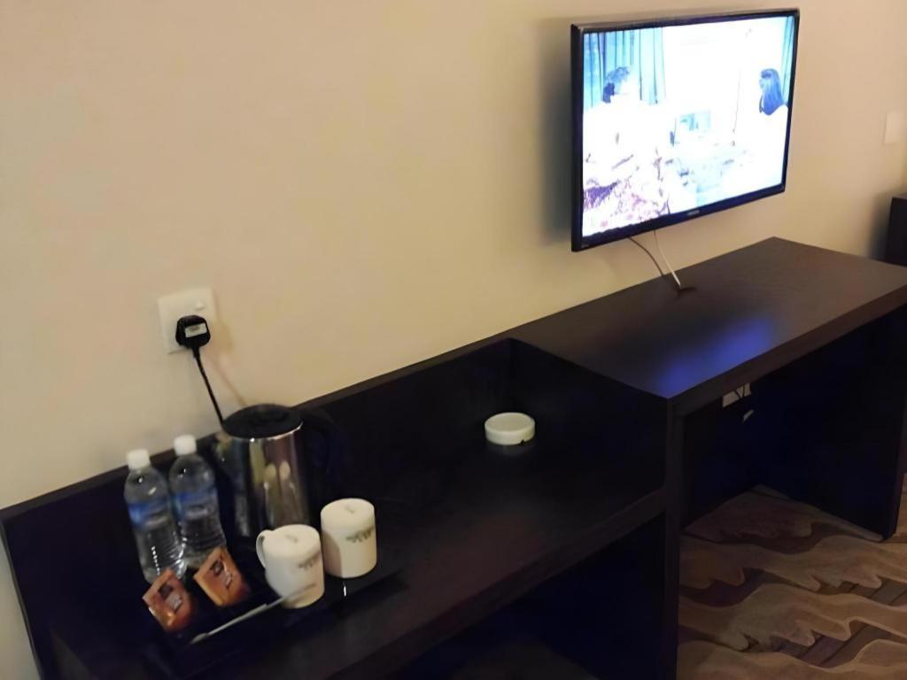 Eminent Hotel Kota Kinabalu Ngoại thất bức ảnh