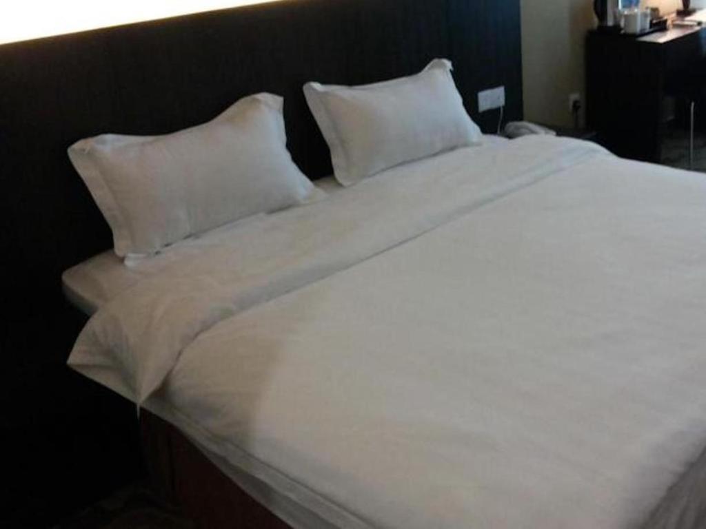 Eminent Hotel Kota Kinabalu Ngoại thất bức ảnh